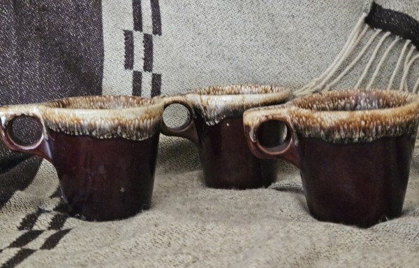 The Old Brown Mugs
